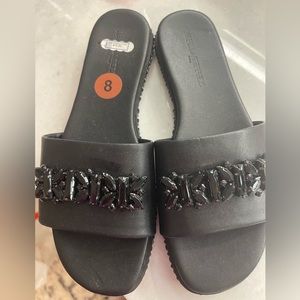 Women’s sandals